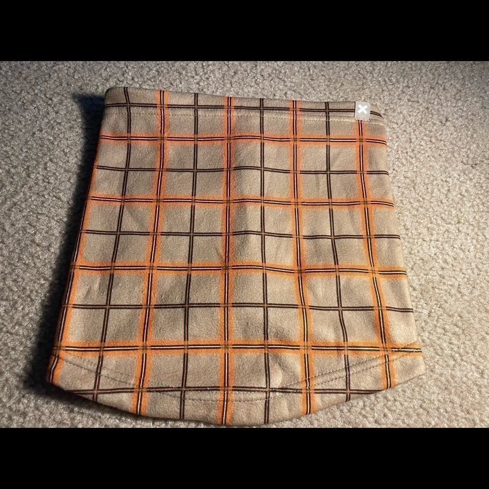 𝅺ASOS design COLLUSION Unisex neck warmer in neutral check